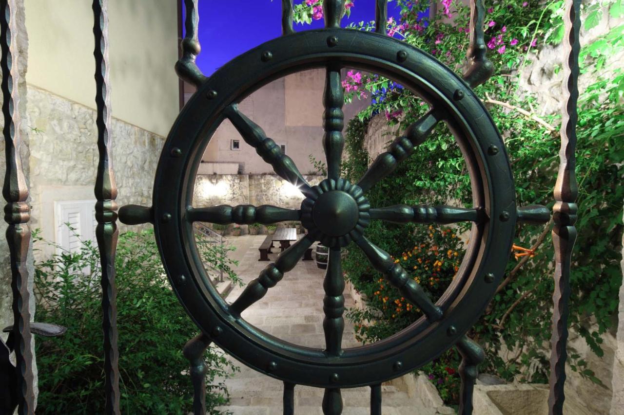 Old Town Studio Apartments Makarska Exteriör bild