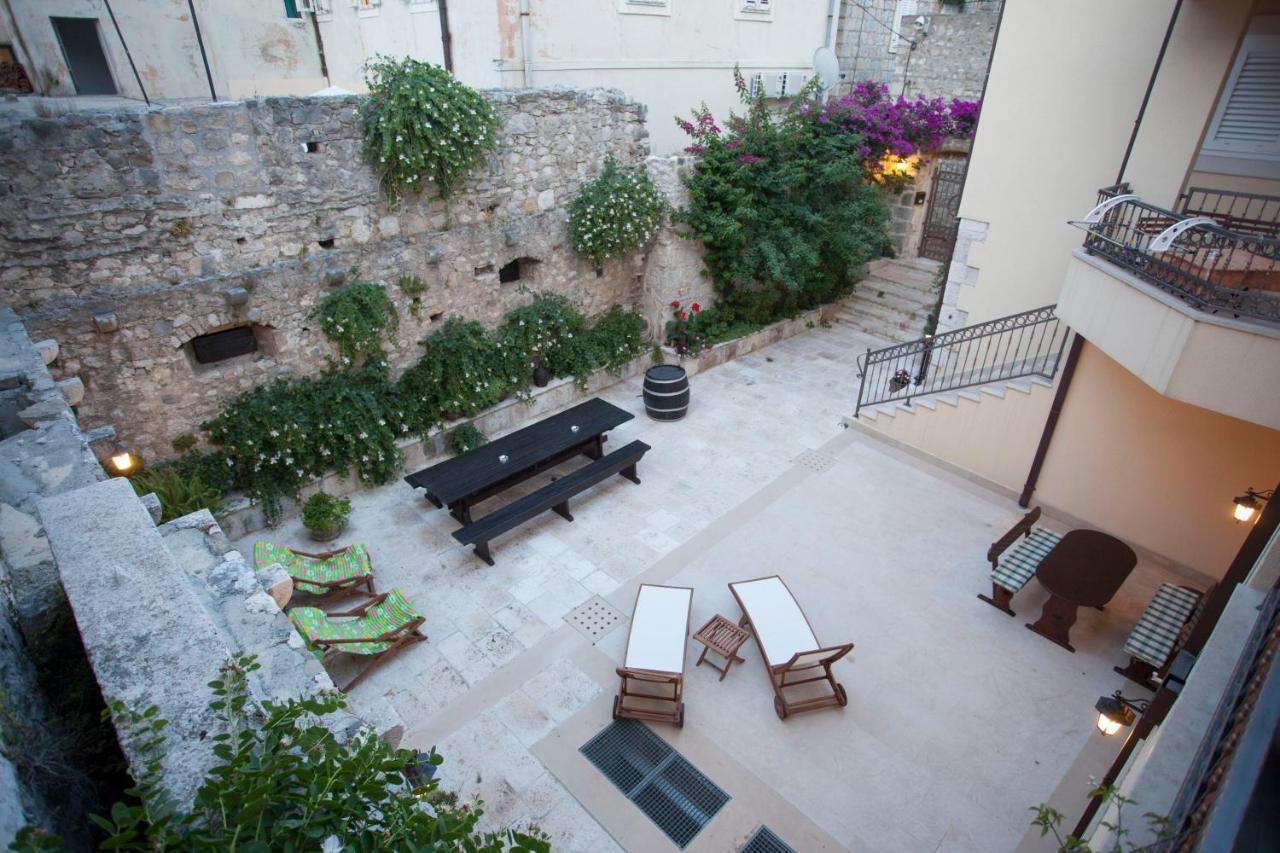 Old Town Studio Apartments Makarska Exteriör bild